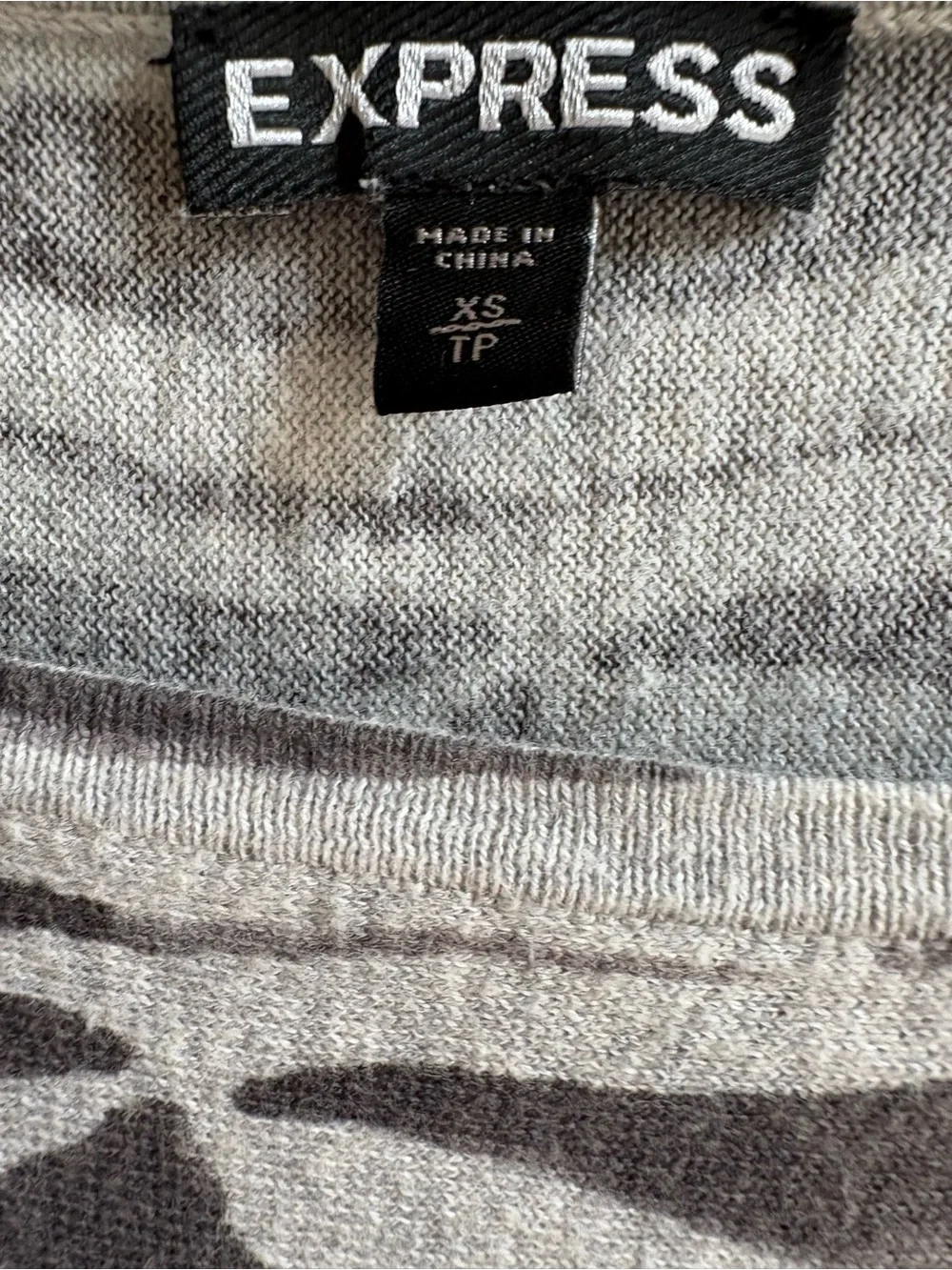 Express XS Gray Zebra Print Ruched Side Lightweight Knit Top 3/4 Dolman Sleeve